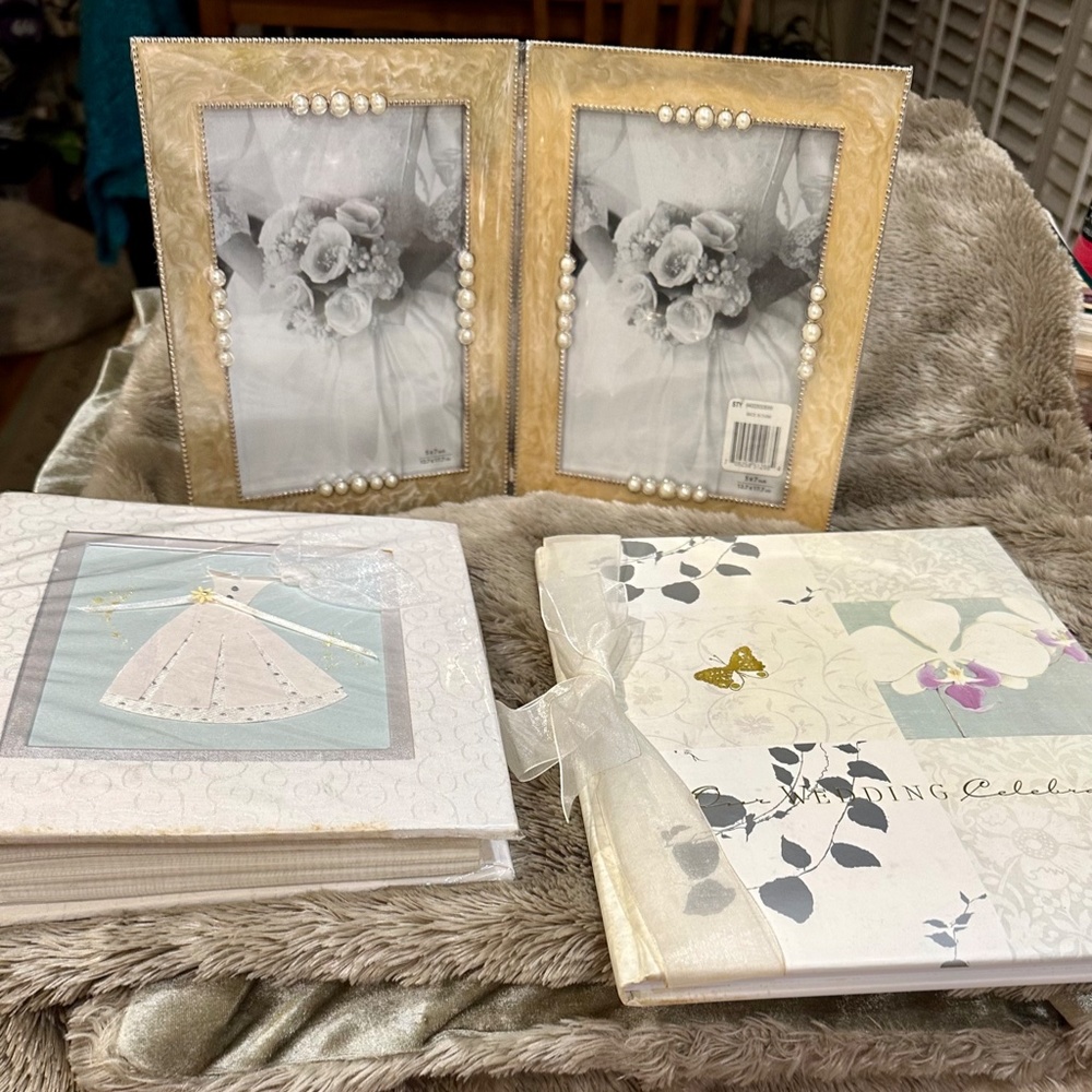 *Wedding Collection Epoxy Pearl Dbl. Pic. Frame + *2 FREE GIFTS**